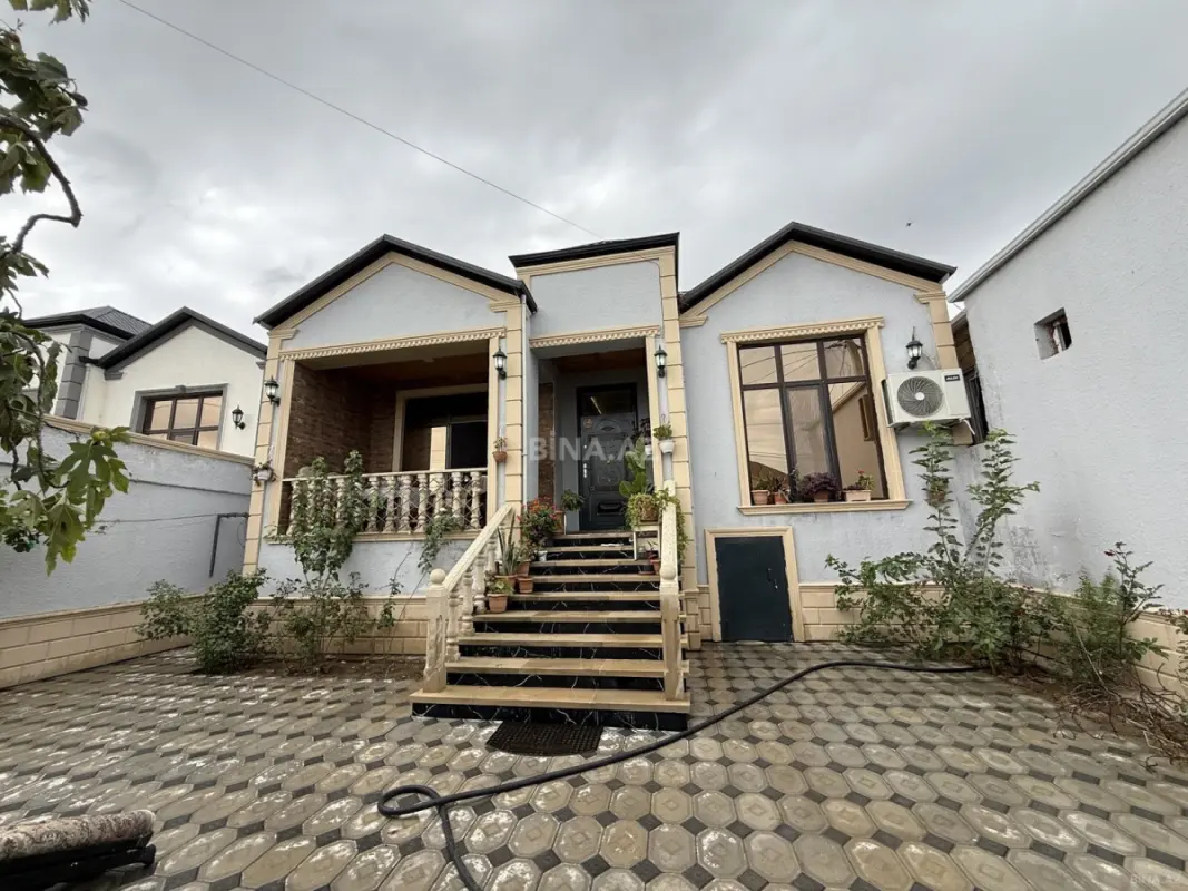 Satılır 4 otaqlı həyət evi 120 m²