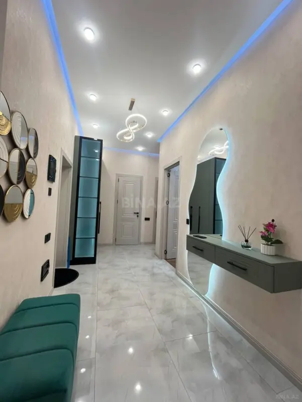 Satılır 3 otaqlı mənzil 108 m²