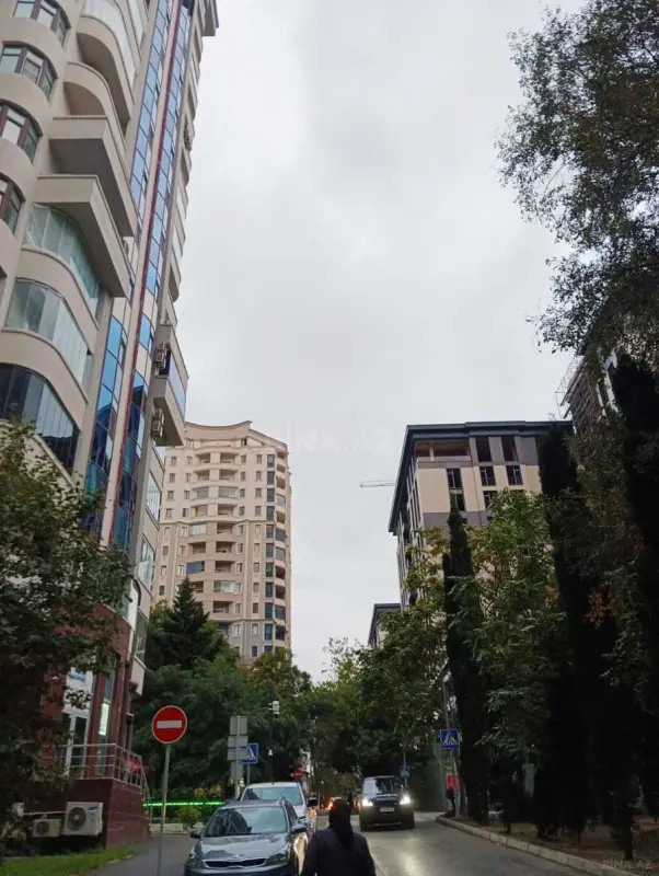 Satılır 2 otaqlı mənzil 120 m²
