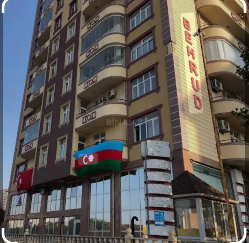 Satılır 3 otaqlı mənzil 108 m²