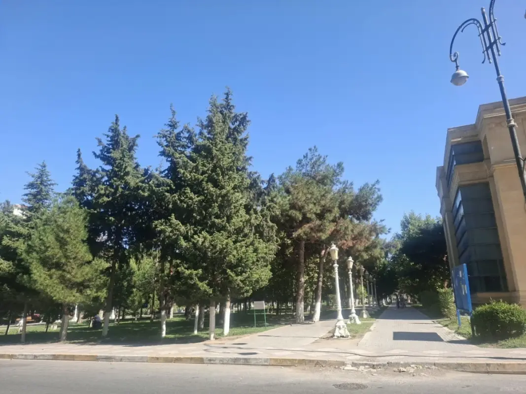 Satılır 2 otaqlı mənzil 68 m²