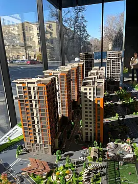 Satılır 3 otaqlı mənzil 182 m² — Bakı 3 otaq 182.00 m²