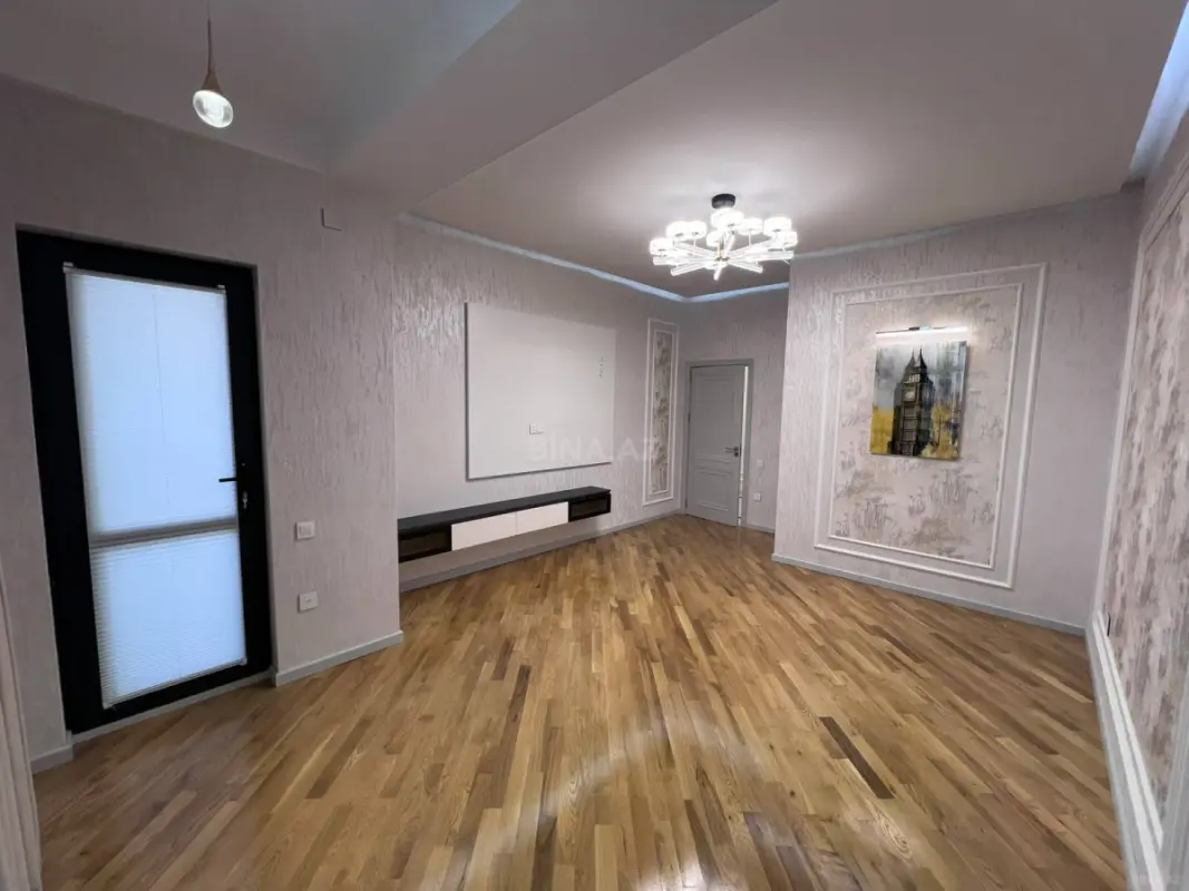 Satılır 2 otaqlı mənzil 85 m²