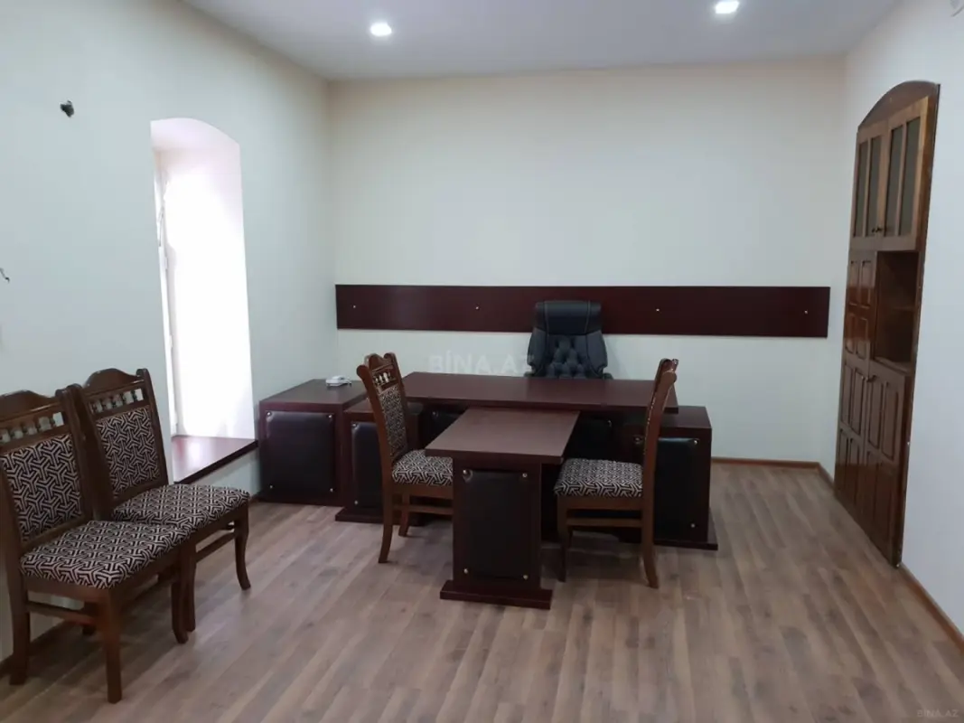 Kirayə verilir 3 otaqlı ofis 70 m²