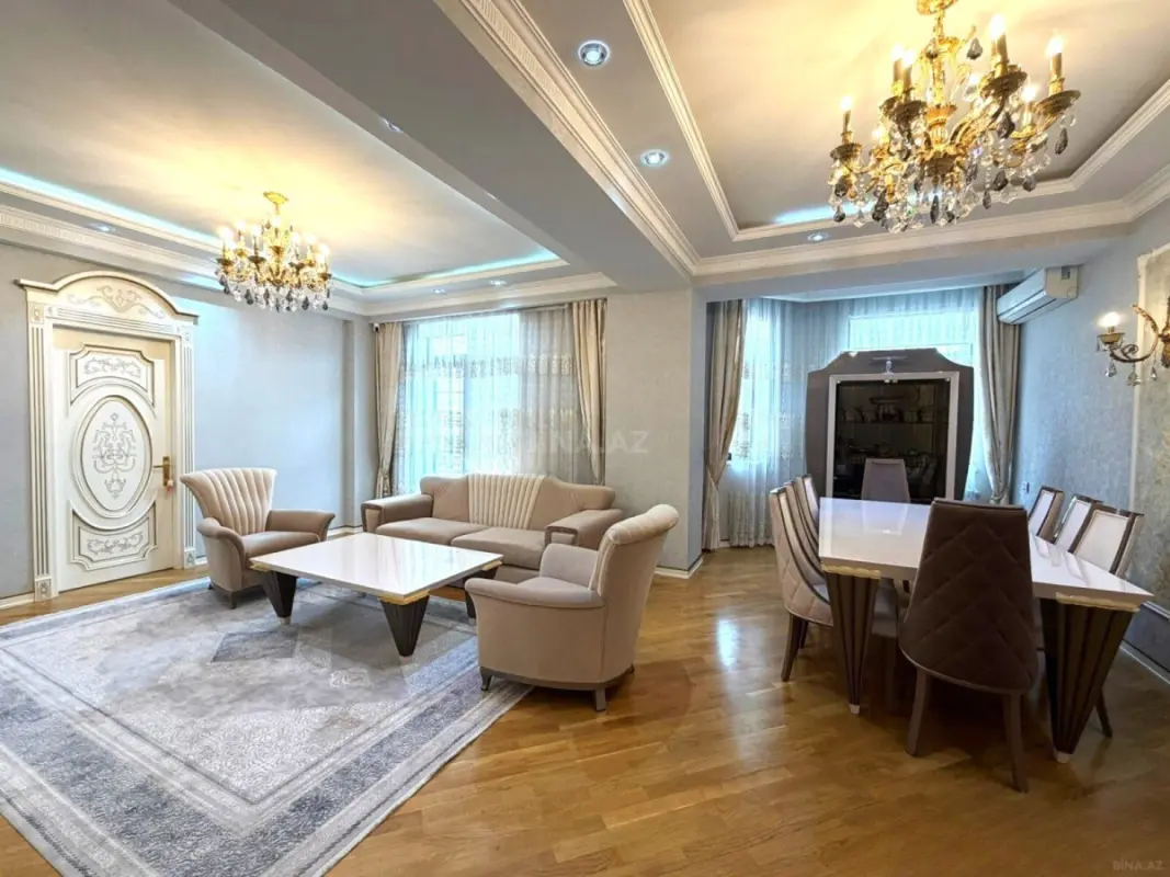 Satılır 3 otaqlı mənzil 154 m²