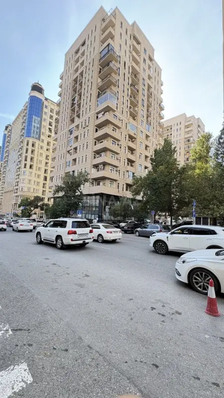 Satılır 1 otaqlı mənzil 37 m²