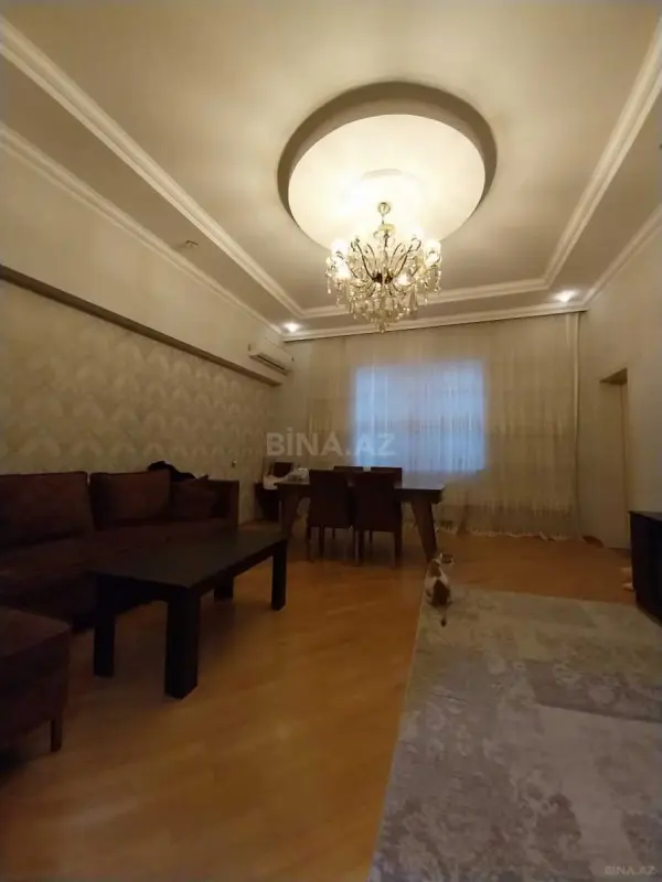 Satılır 2 otaqlı mənzil 70 m²