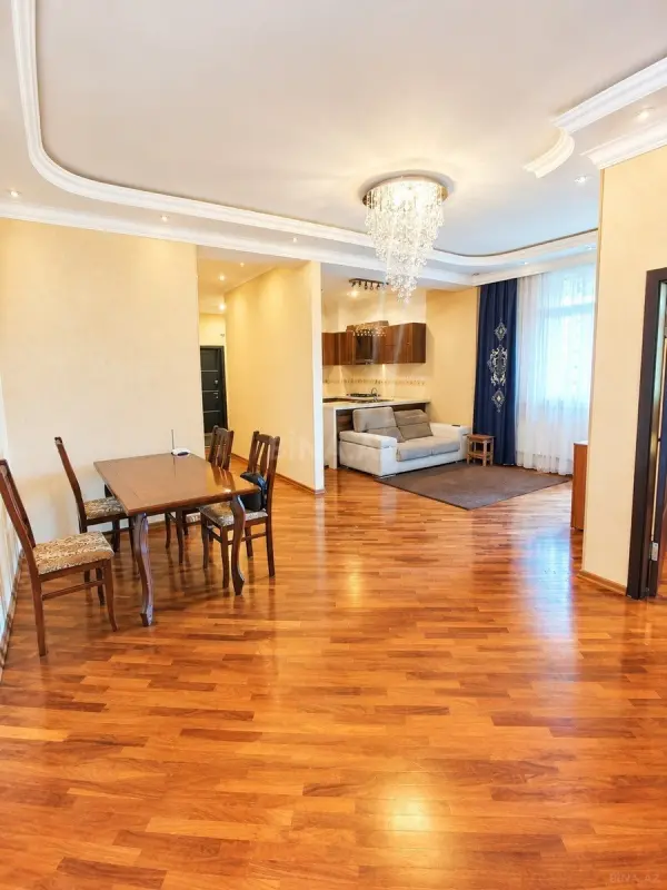 Satılır 3 otaqlı mənzil 86.8 m²