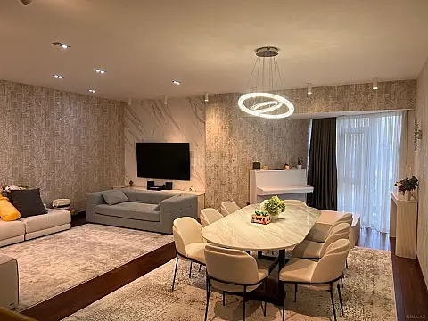 Satılır 3 otaqlı mənzil 175.6 m² — Bakı 3 otaq 175.60 m²