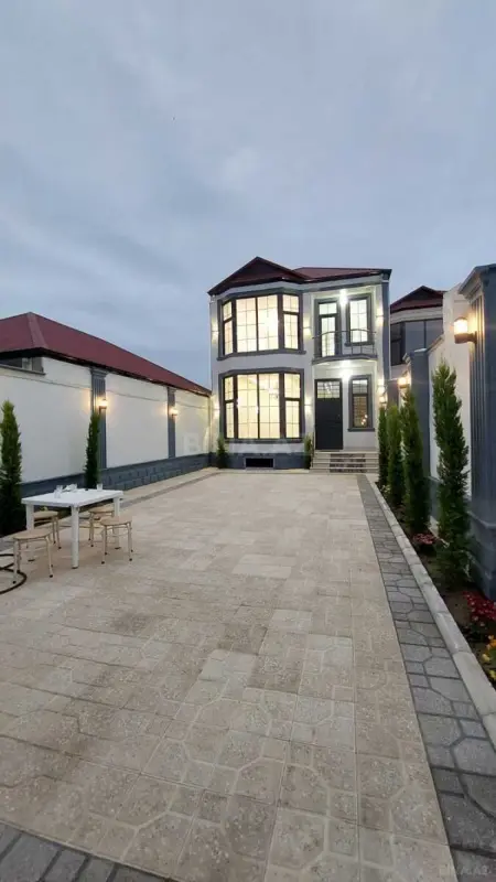 Satılır 5 otaqlı həyət evi 170 m²
