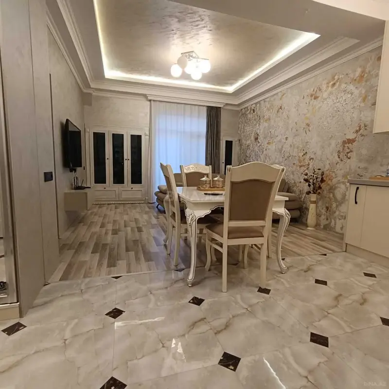 Satılır 3 otaqlı mənzil 82 m²