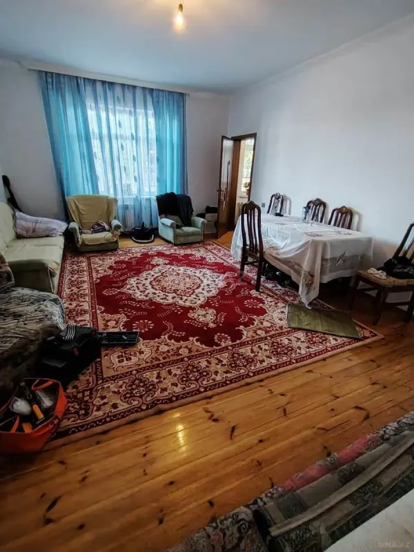 Satılır 4 otaqlı həyət evi 135 m²
