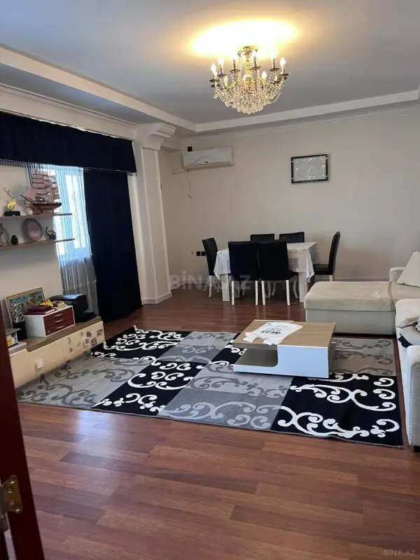 Satılır 2 otaqlı mənzil 103 m²