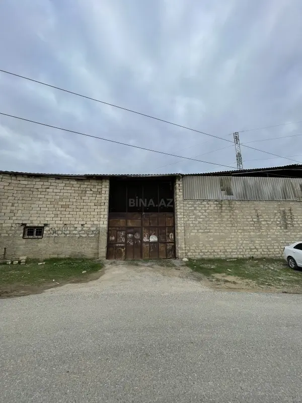 Kirayə verilir obyekt 900 m²