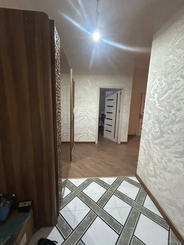 Satılır 3 otaqlı mənzil 91 m²
