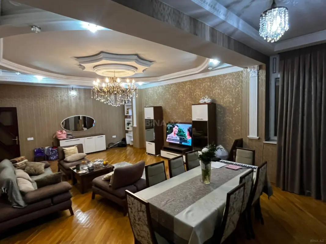 Satılır 3 otaqlı mənzil 115 m²