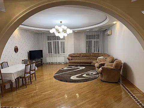 Kirayə verilir obyekt 175 m² — Bakı, Nəsimi 175.00 m²
