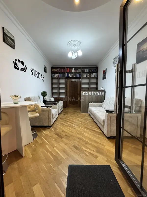 Kirayə verilir 4 otaqlı ofis 75 m²