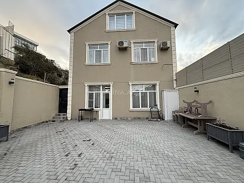 Satılır 7 otaqlı həyət evi 350 m² — Bakı, Badamdar 7 otaq 350.00 m²
