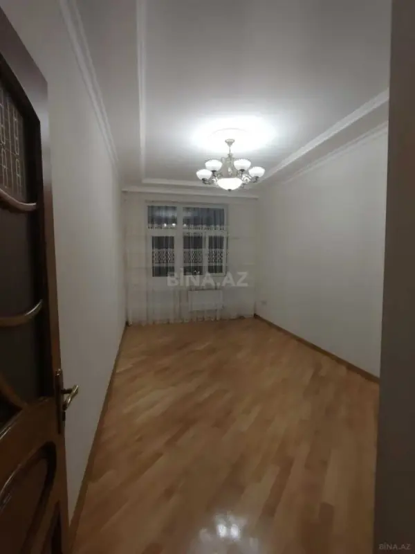 Satılır 2 otaqlı mənzil 68 m²