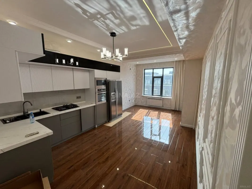 Satılır 3 otaqlı mənzil 106 m²