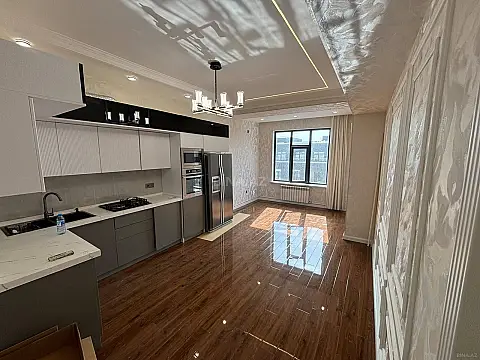Satılır 3 otaqlı mənzil 106 m² — Bakı 3 otaq 106.00 m²
