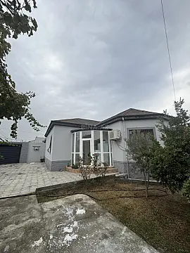 Satılır 4 otaqlı həyət evi 150 m² — Bakı 4 otaq 150.00 m²