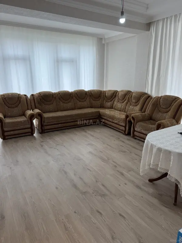 Kirayə verilir 3 otaqlı mənzil 95 m²