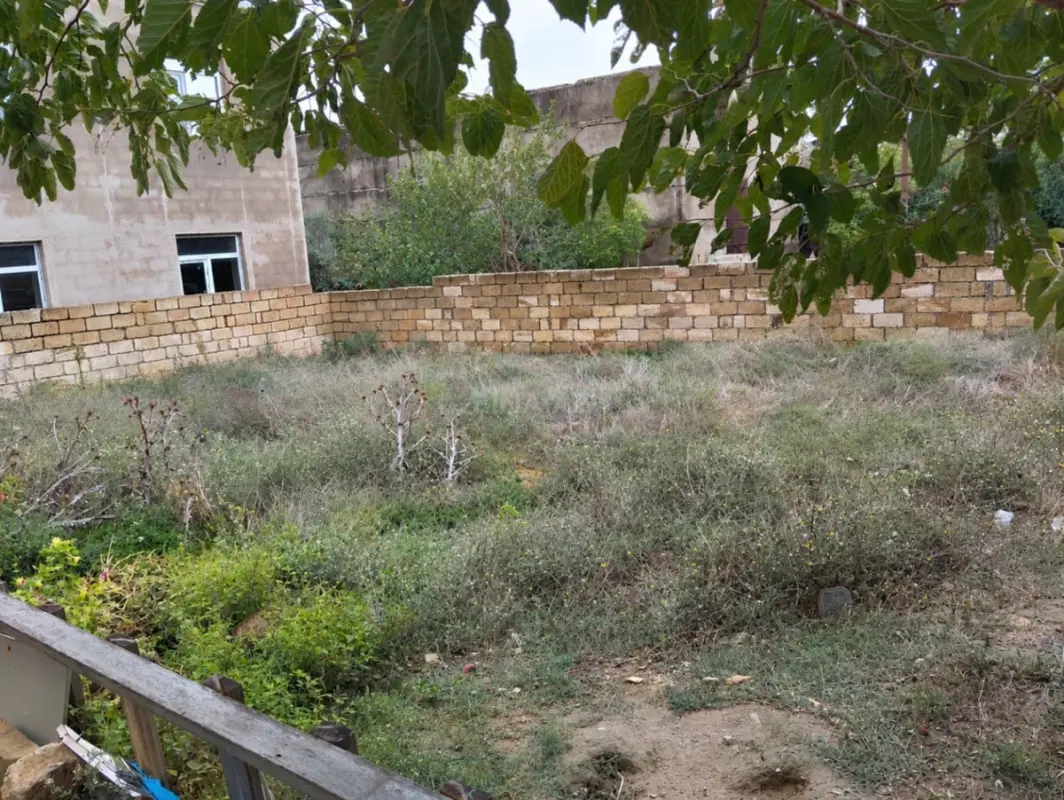 Satılır torpaq sahəsi 2 m²