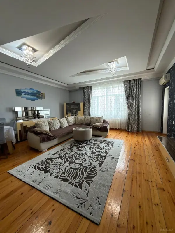 Satılır 3 otaqlı mənzil 84 m²