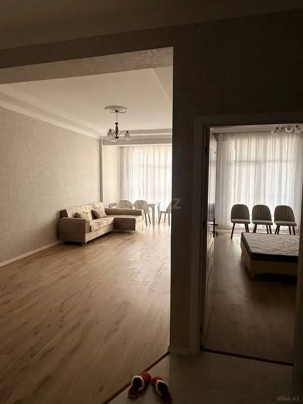 Kirayə verilir 2 otaqlı mənzil 74 m²