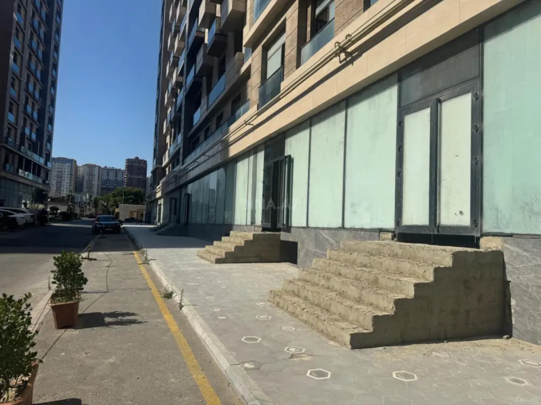 Satılır obyekt 98.5 m²