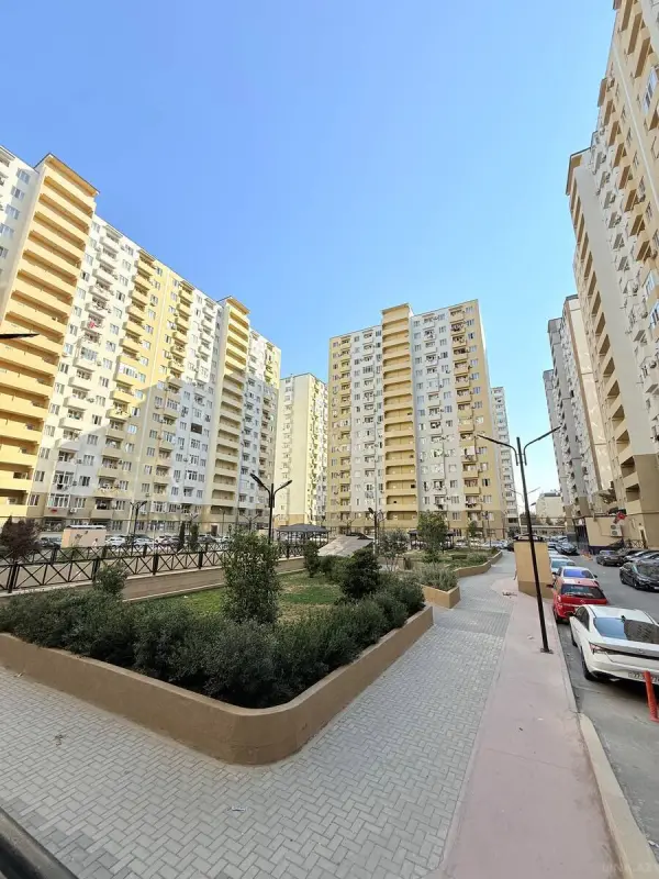 Satılır 2 otaqlı mənzil 63 m²