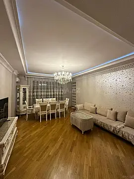 Satılır 3 otaqlı mənzil 136 m² — Bakı 3 otaq 136.00 m²