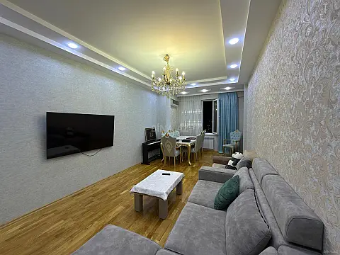 Satılır 3 otaqlı mənzil 125 m² — Bakı, Memar Əcəmi yanı 3 otaq 125.00 m²