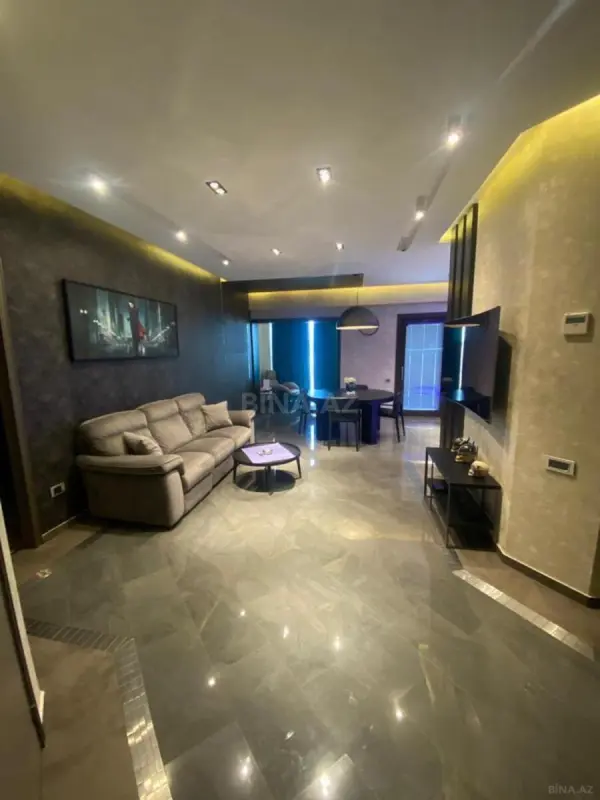 Satılır 3 otaqlı mənzil 141 m²