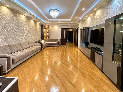 Satılır 3 otaqlı mənzil 130 m² — Bakı, Xətai 3 otaq 130.00 m²