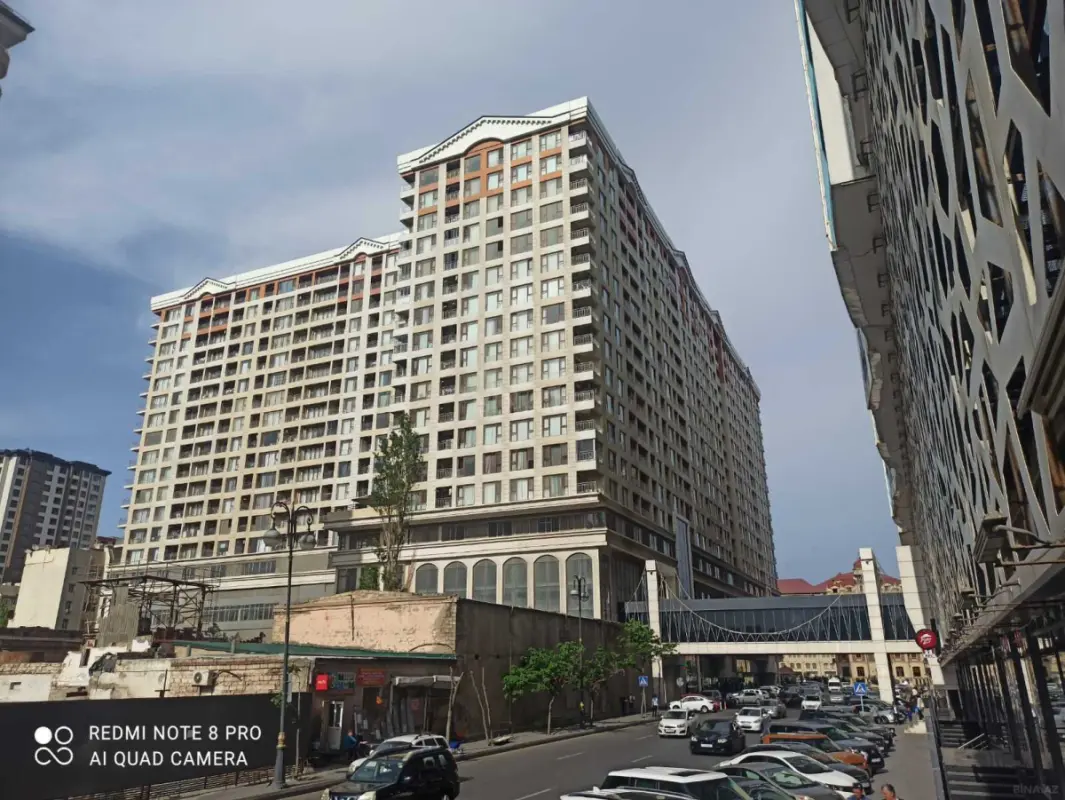 Satılır 3 otaqlı mənzil 120 m²