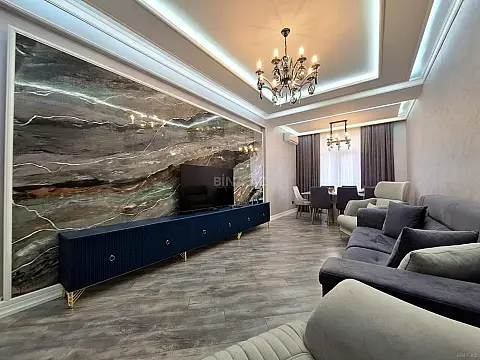 Satılır 3 otaqlı mənzil 150 m² — Bakı, İnşaatçılar 3 otaq 150.00 m²