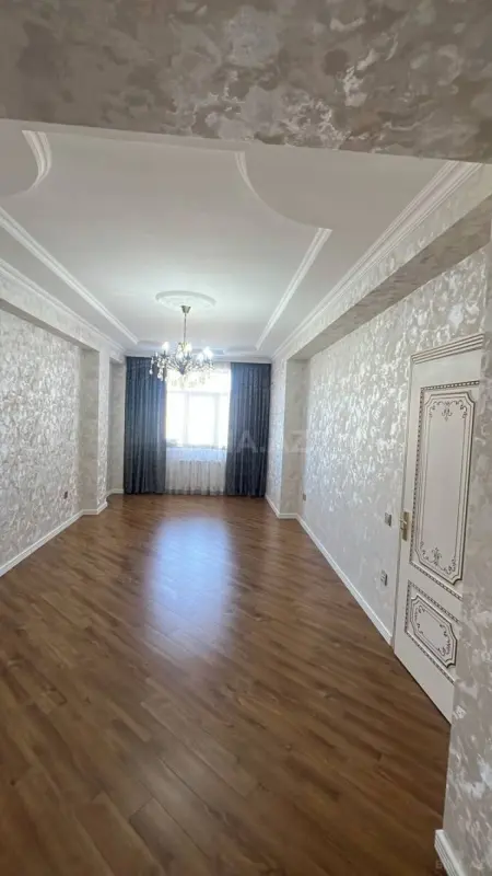 Satılır 2 otaqlı mənzil 110 m²