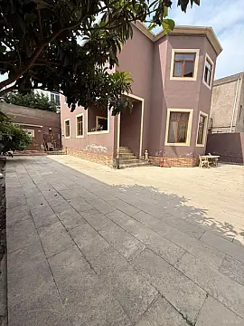 Satılır 4 otaqlı həyət evi 220 m² — Bakı, Badamdar 4 otaq 220.00 m²