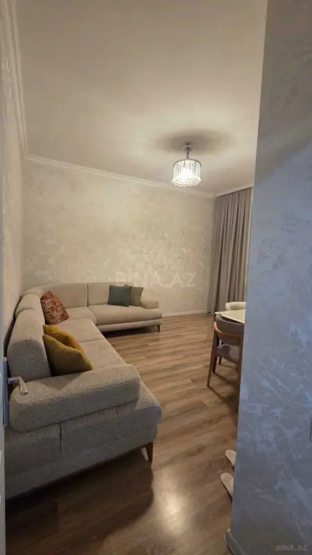 Satılır 4 otaqlı mənzil 90 m²