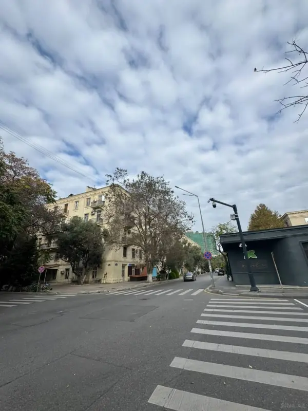 Satılır 2 otaqlı mənzil 42 m²