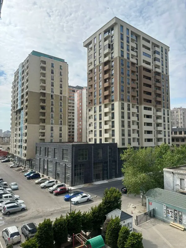 Satılır 3 otaqlı mənzil 81 m²