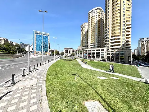 Satılır 3 otaqlı mənzil 173 m² — Bakı, Nizami 3 otaq 173.00 m²