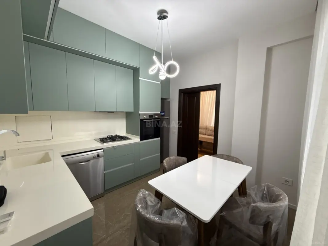 Satılır 2 otaqlı mənzil 76 m²