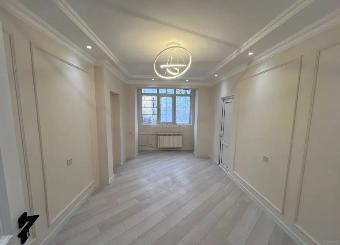 Satılır 4 otaqlı mənzil 120 m²