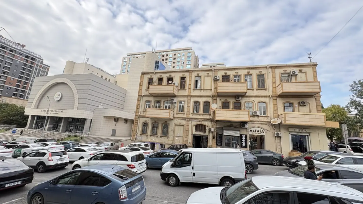 Satılır 3 otaqlı mənzil 71 m²