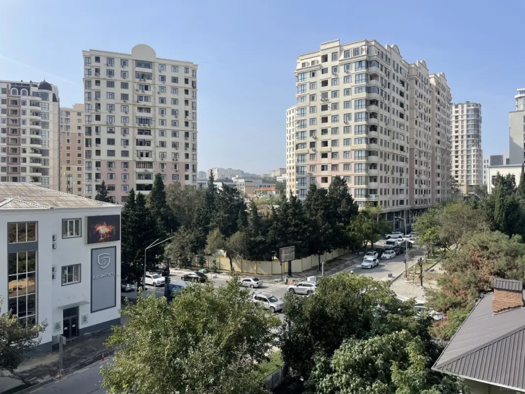 Satılır 2 otaqlı mənzil 62 m²