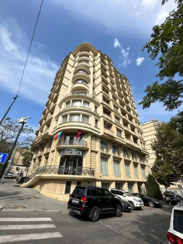 Kirayə verilir obyekt 130 m²